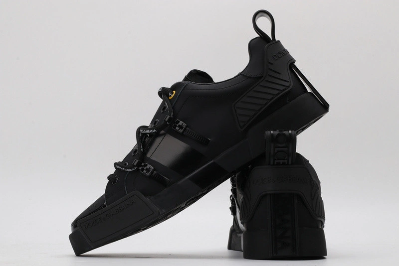 DG  sneaker
