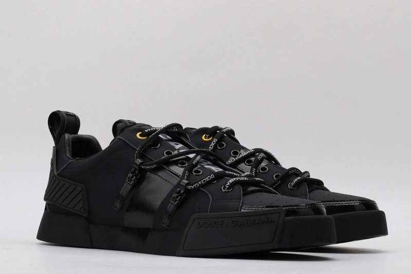 DG  sneaker