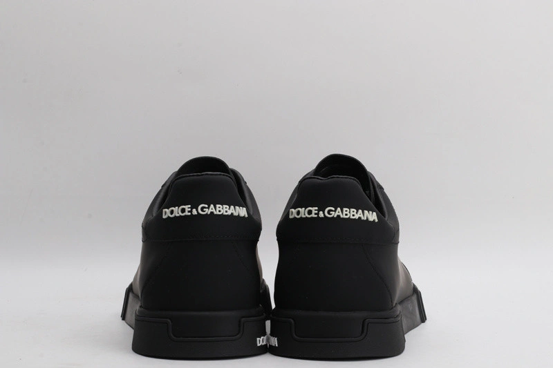 DG  sneaker