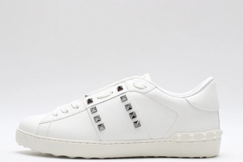 DG  sneaker