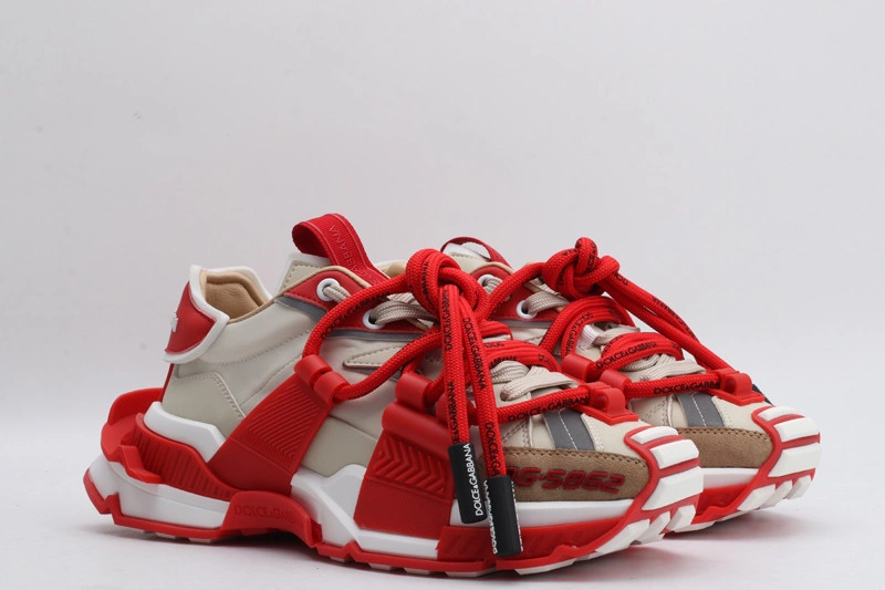 DG  sneaker