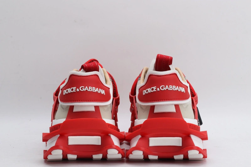 DG  sneaker