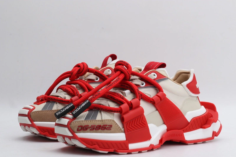 DG  sneaker