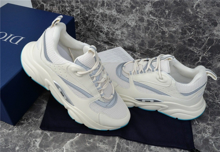 DIOR  SNEAKER