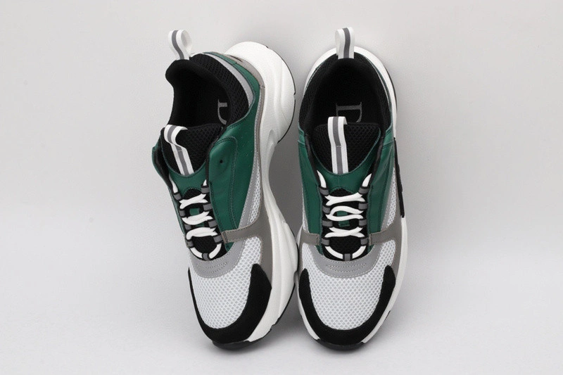 DIOR  Sneaker