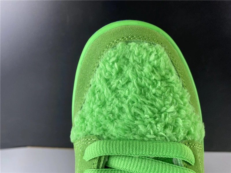 Dead x Nike SB Dunk Low“ Green Bear”   CJ5378-300