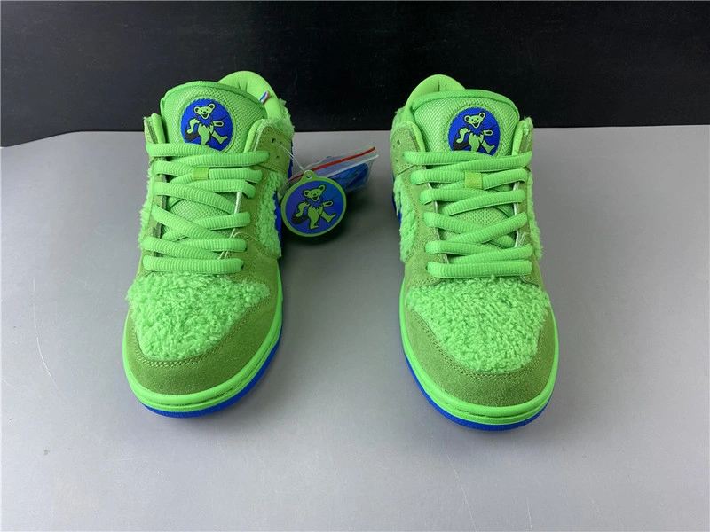 Dead x Nike SB Dunk Low“ Green Bear”   CJ5378-300