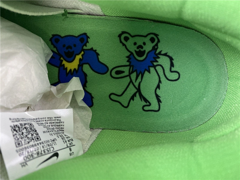 Dead x Nike SB Dunk Low“ Green Bear”   CJ5378-300