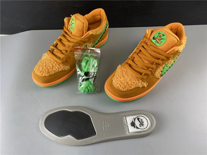 Dead x Nike SB Dunk Low“ Orange  Bear”   CJ5378-800