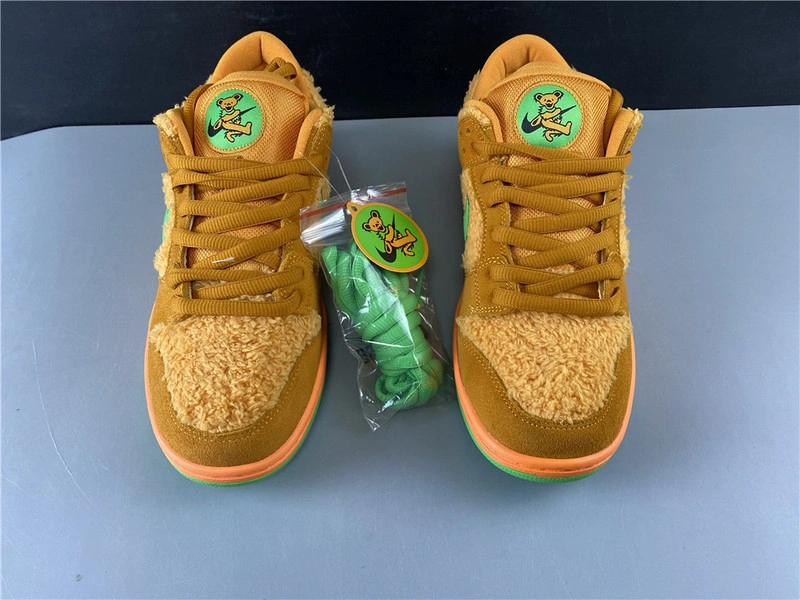 Dead x Nike SB Dunk Low“ Orange  Bear”   CJ5378-800