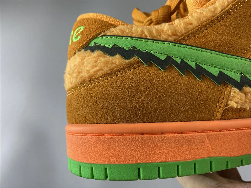Dead x Nike SB Dunk Low“ Orange  Bear”   CJ5378-800