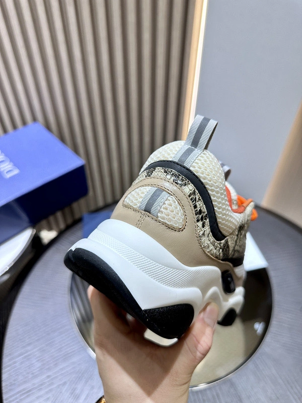 DioC B22 SNEAKER