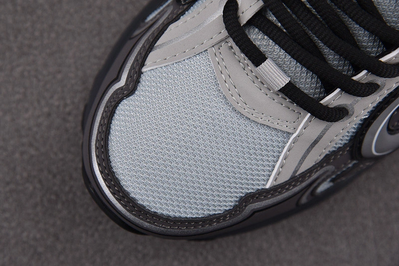 DioC B30 SNEAKER