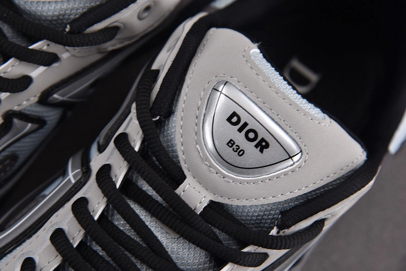 DioC B30 SNEAKER