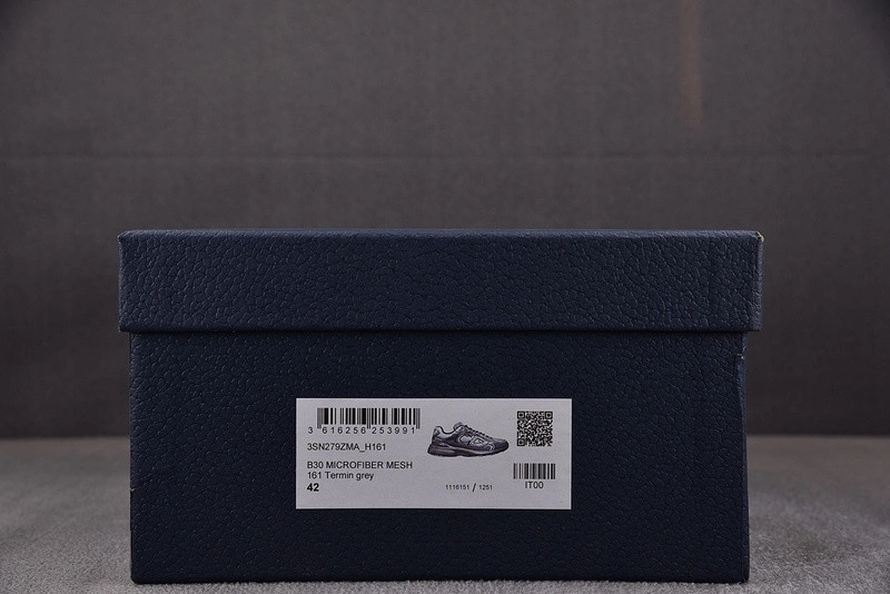 DioC B30 SNEAKER