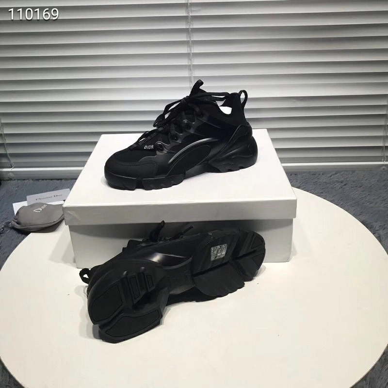 Dior  SNEAKER