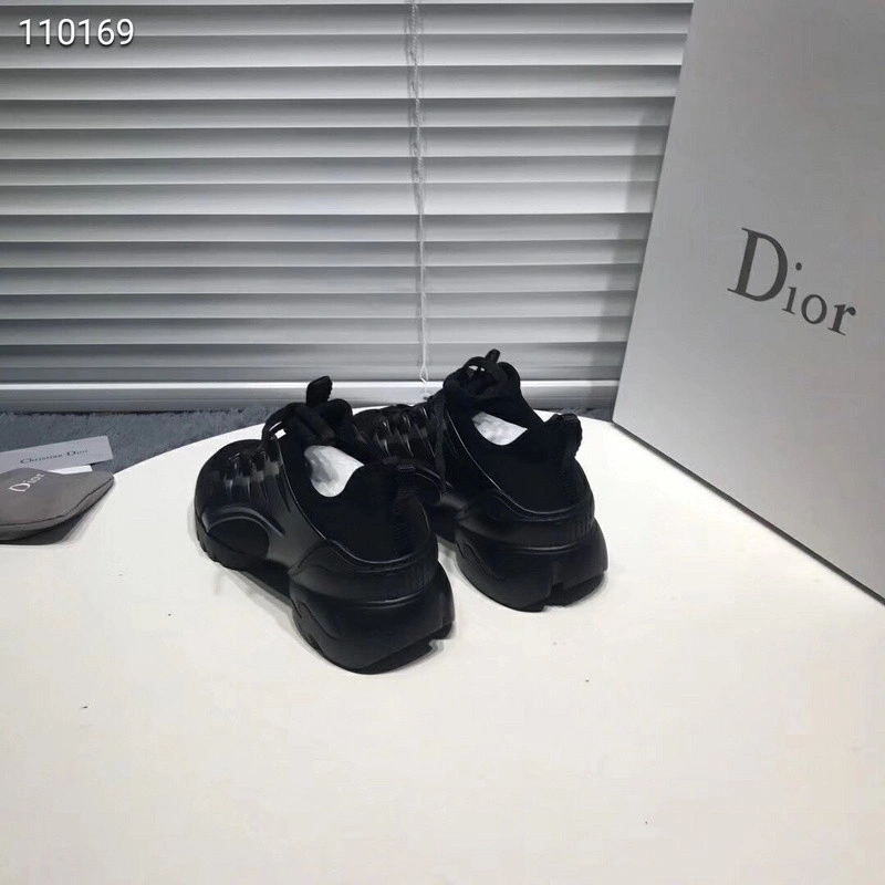 Dior  SNEAKER