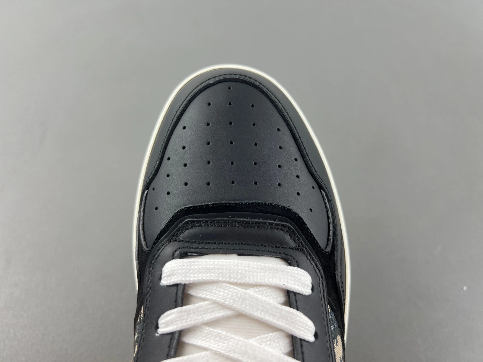 Dior B27 SNEAKER