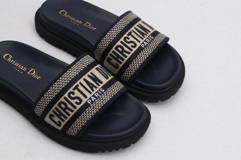 Dior Slide