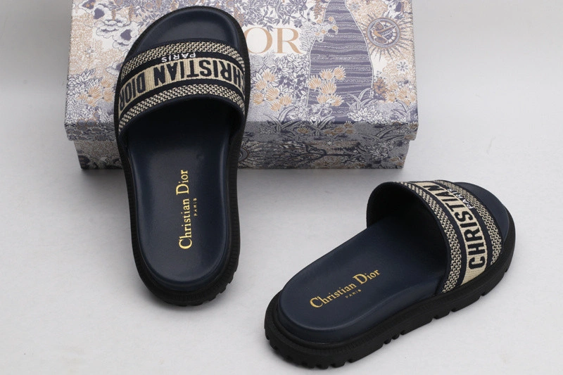 Dior Slide