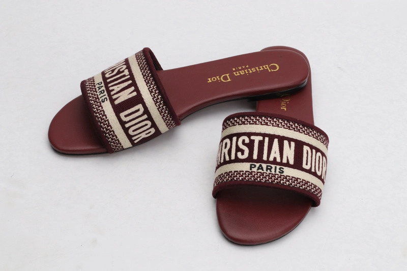 Dior Slide