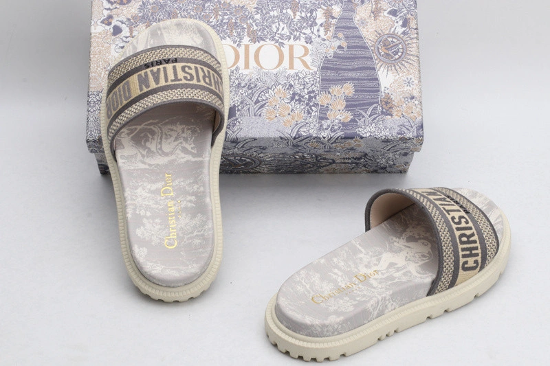 Dior Slide