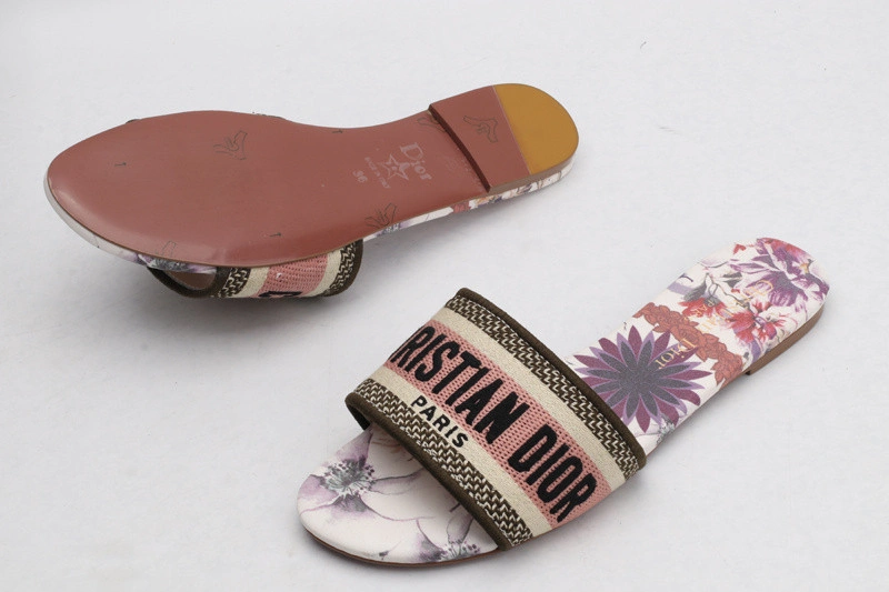 Dior Slide