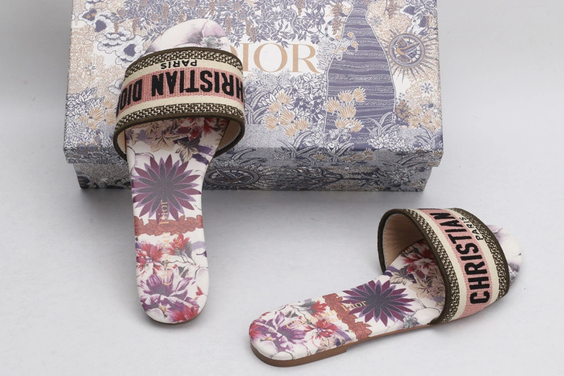 Dior Slide