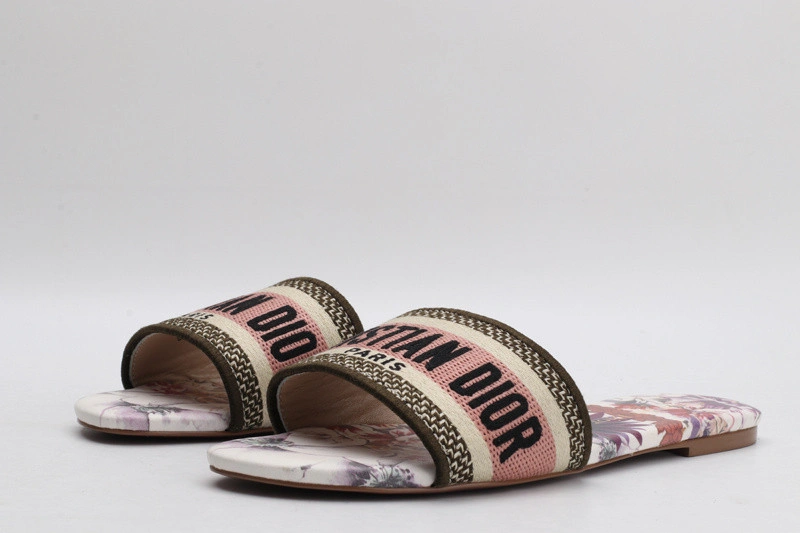 Dior Slide