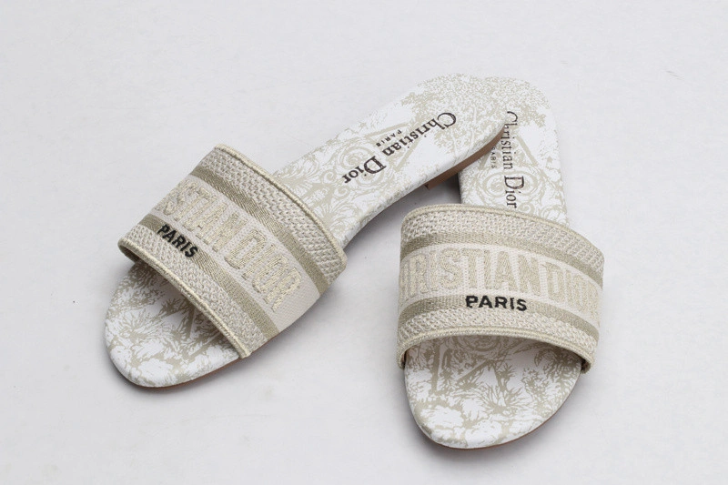 Dior Slide
