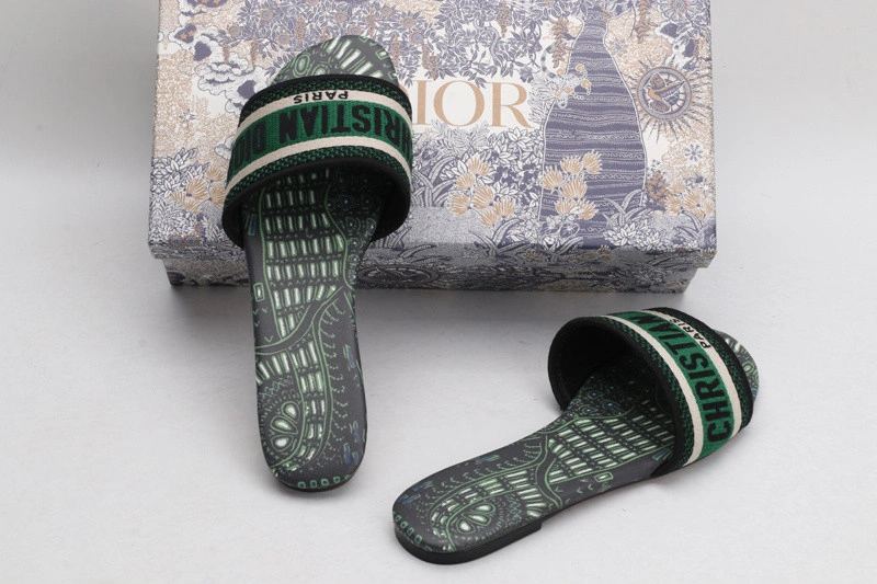 Dior Slide