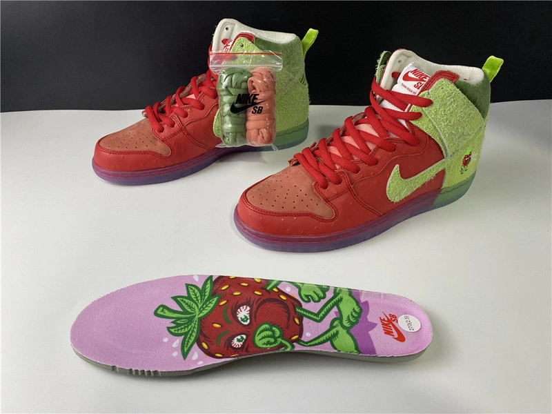 Dunk SB Nike SB Dunk High “Strawberry Cough   CW7093-600