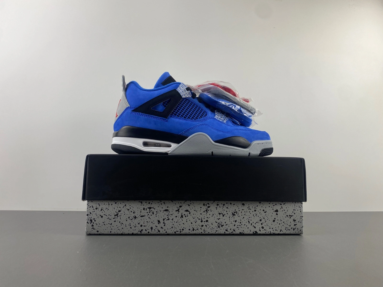 Eminem x Air Jordan 4 Retro Encore 2017