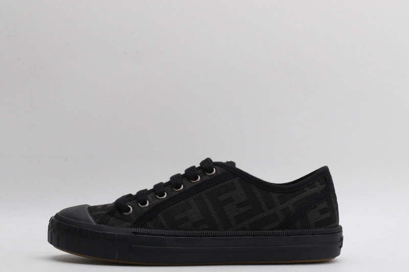 FENDI  Sneakers