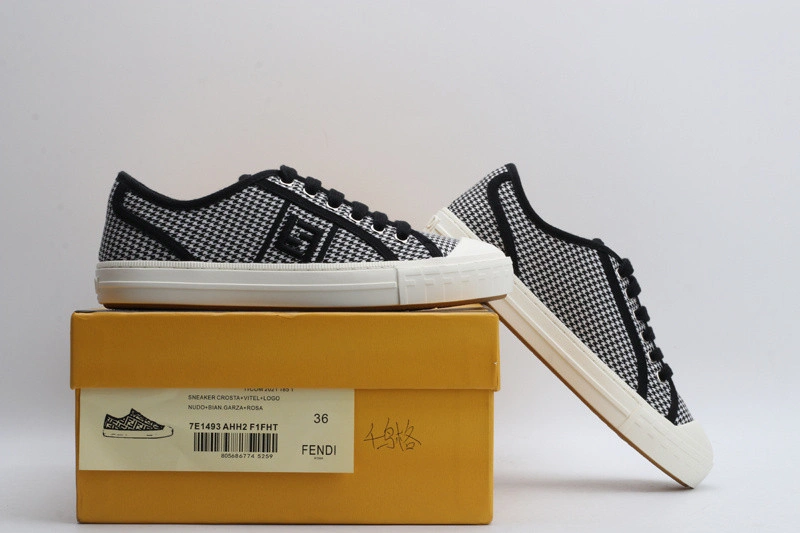 FENDI  Sneakers