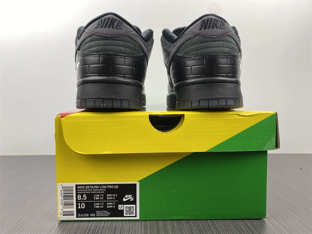 Familia Nike SB Dunk Low First Avenue Prince DJ1159-001