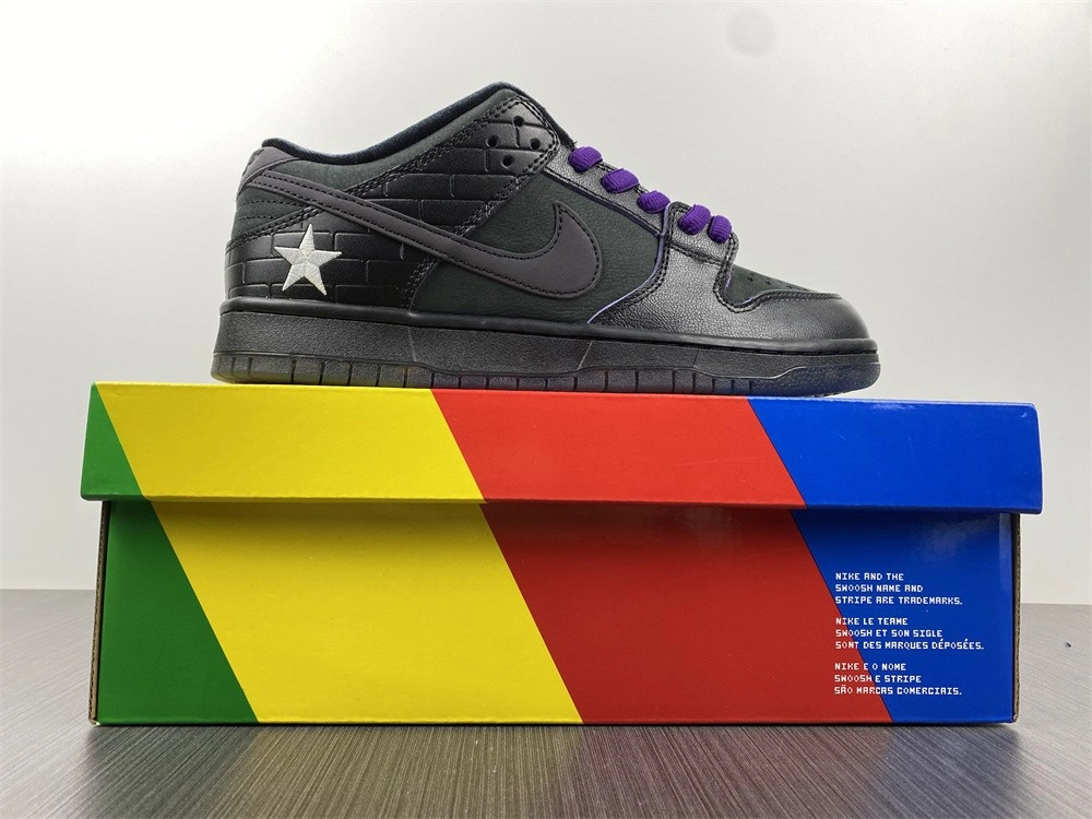 Familia Nike SB Dunk Low First Avenue Prince DJ1159-001