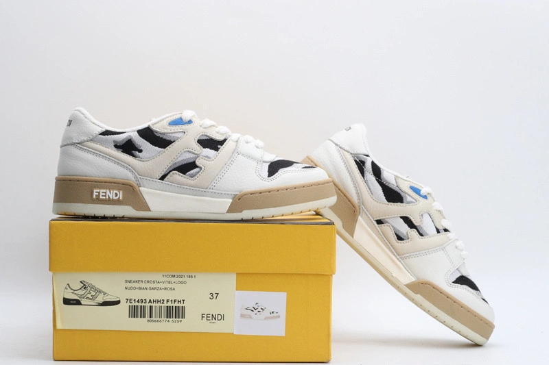 FeDi sneaker