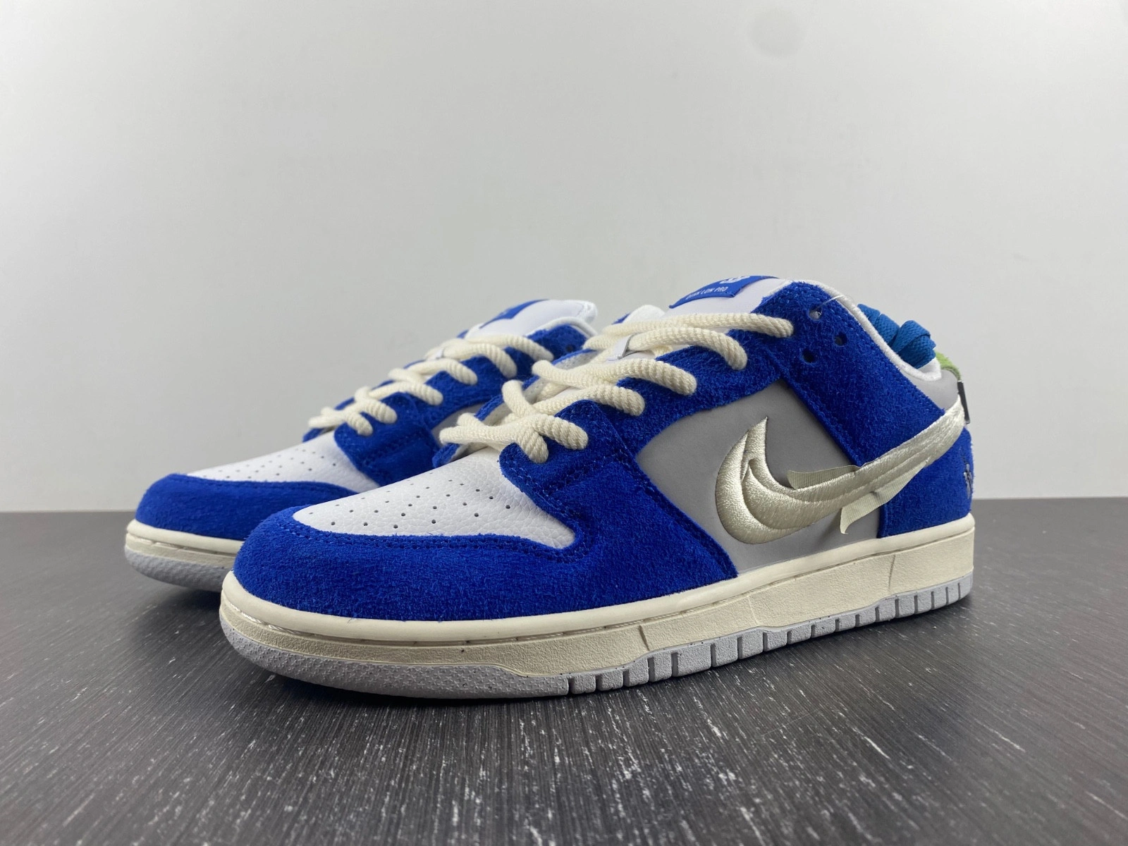 Fly Streetwear Nike SB Dunk Low - DQ5130-400