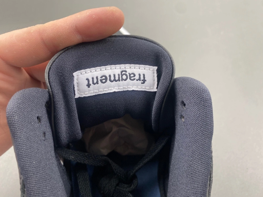 Fragment Design x Air Jordan 3  DA3595-100