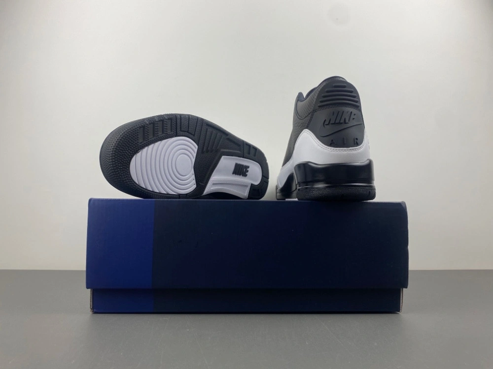 Fragment Design x Air Jordan 3  DA3595-100