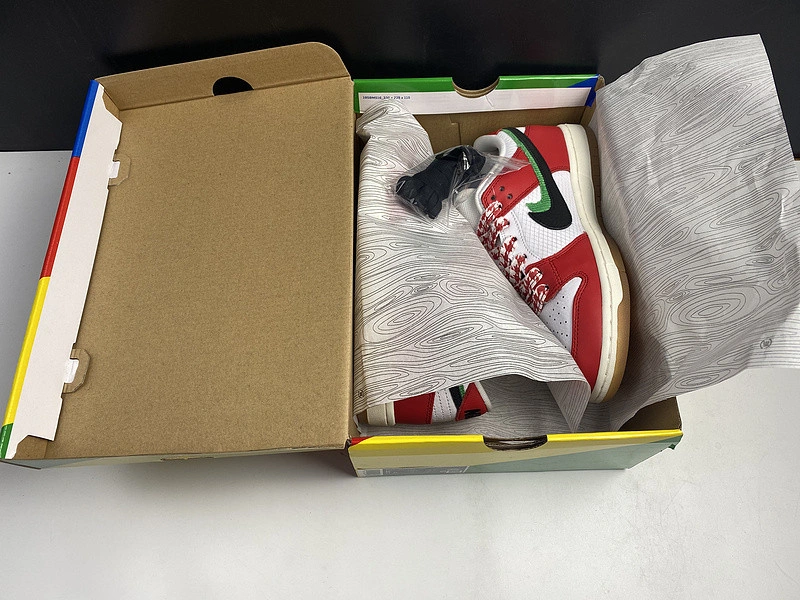 Frame Skate x Nike SB Dunk Low  CT2550-600