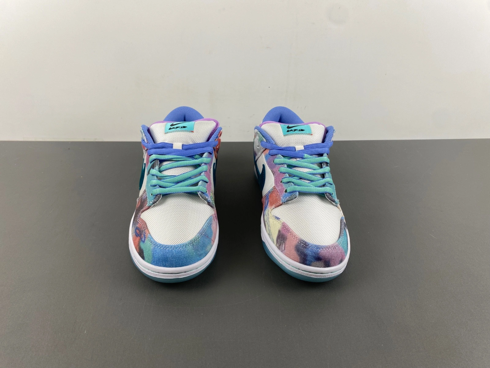 Futura Laboratories x Nike SB Dunk Low HF6061-400