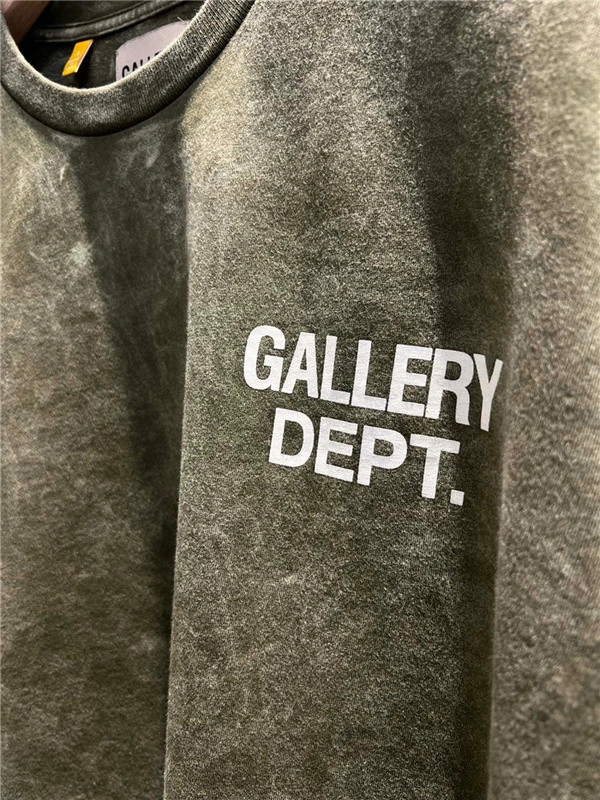 GALLERY T shirt