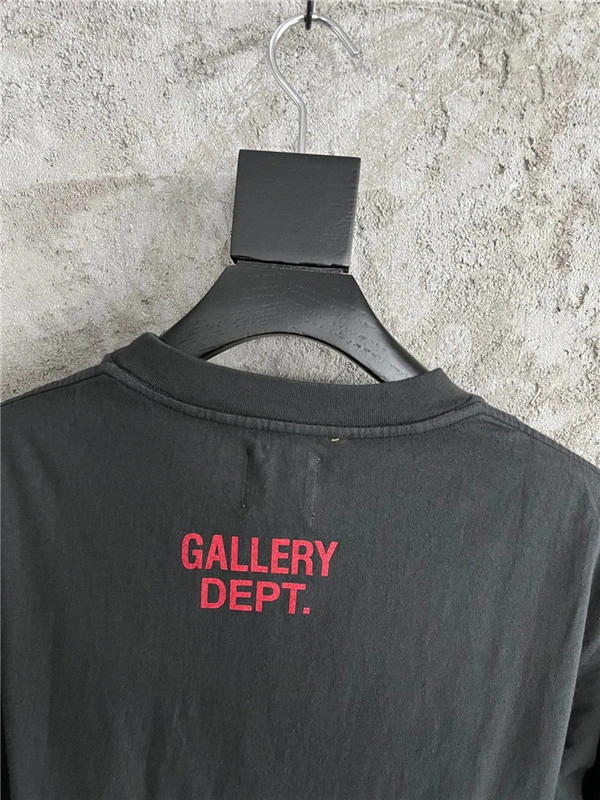 GALLERY T shirt
