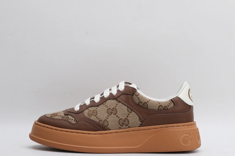 GC LOW-TOP SNEAKER GC13