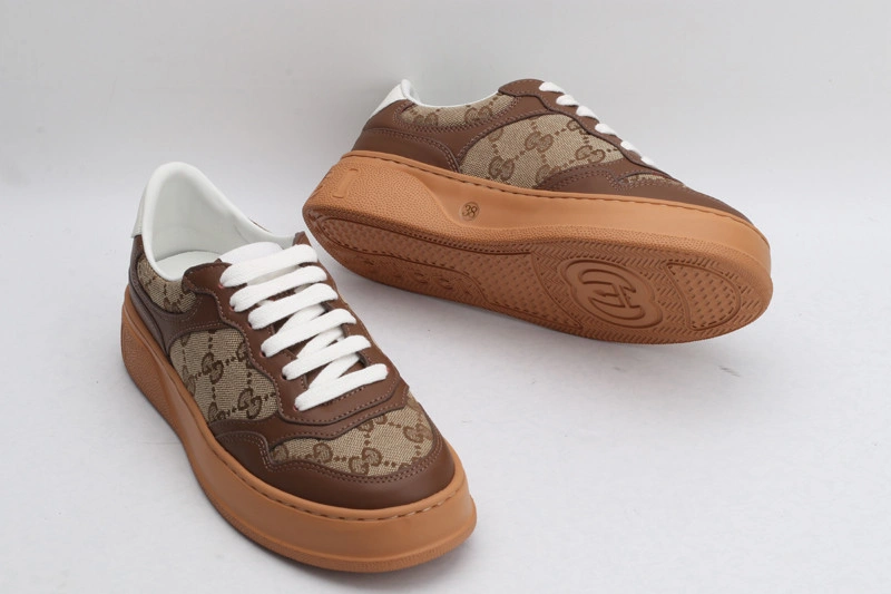 GC LOW-TOP SNEAKER GC13