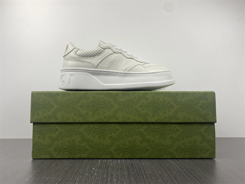 GC LOW-TOP SNEAKER GC18
