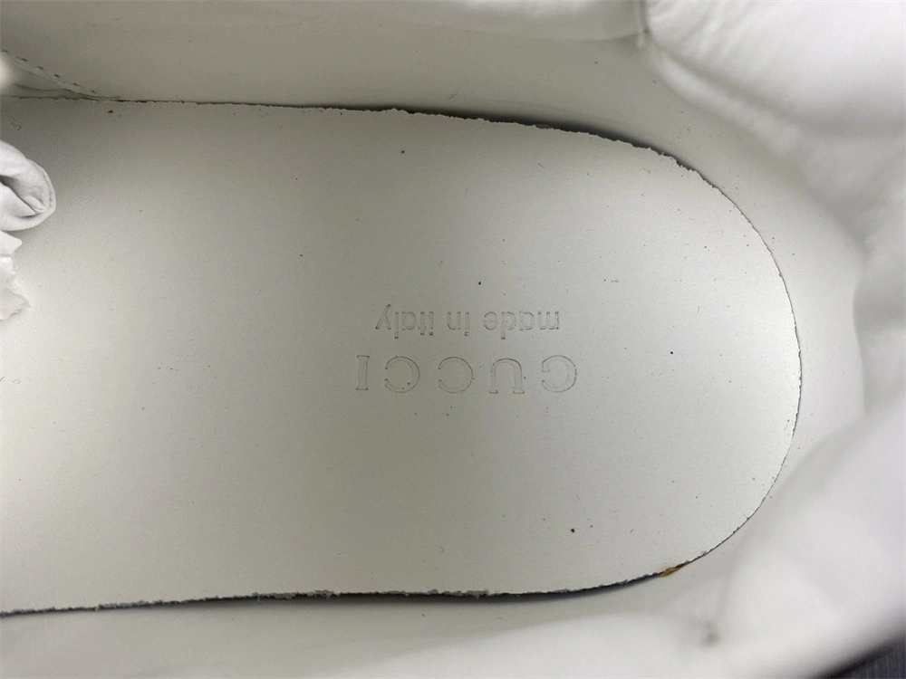 GC LOW-TOP SNEAKER GC18