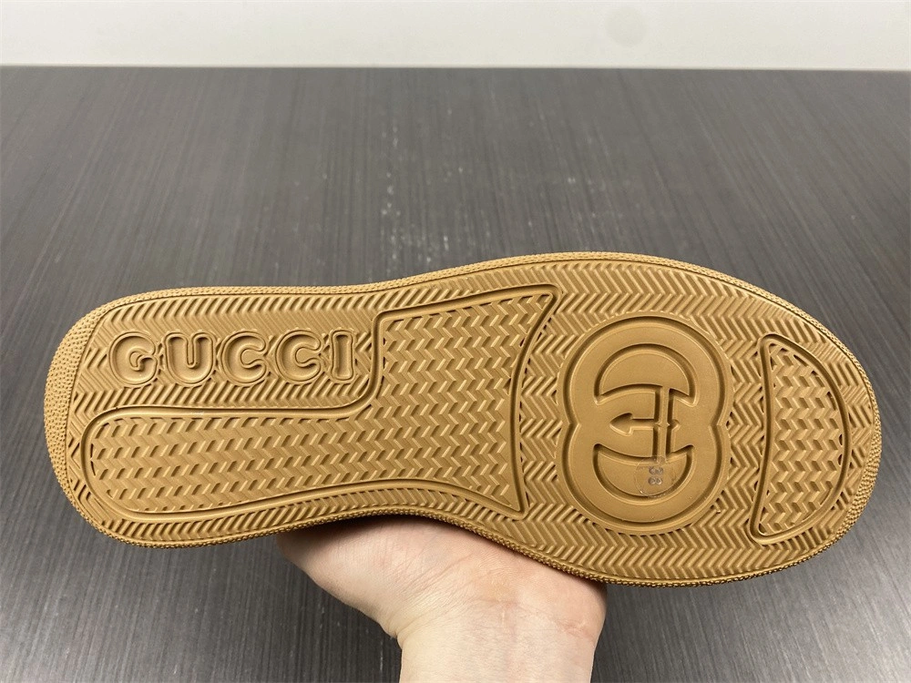 GC LOW-TOP SNEAKER GC18
